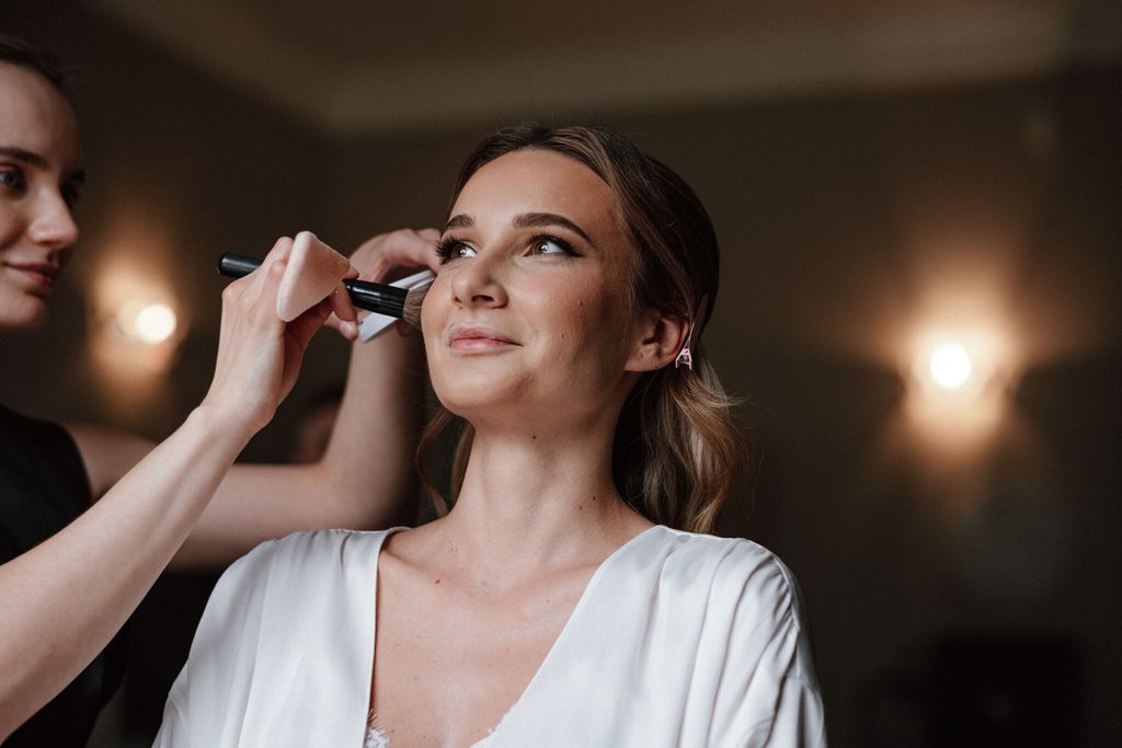 The bride having her makeup done, wedding at Chateau Appony, Oponice